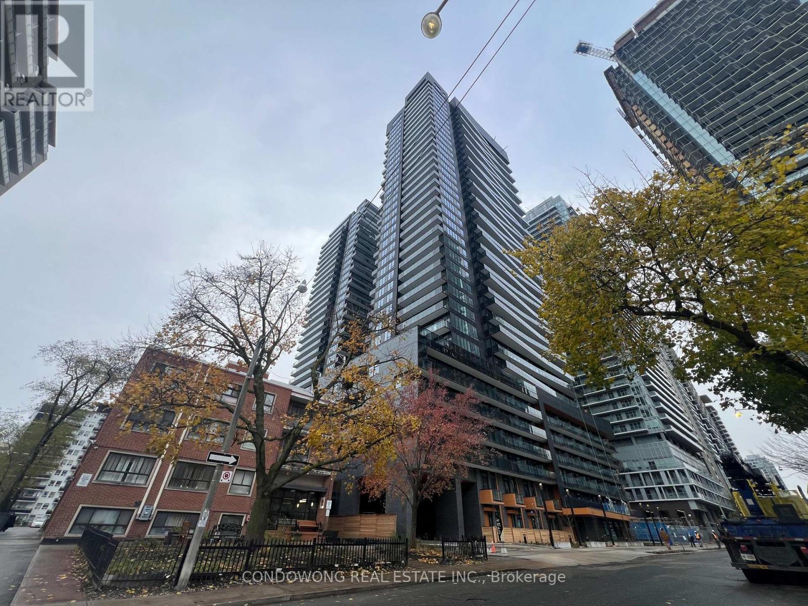 1910 - 127 BROADWAY AVENUE, Toronto, Ontario