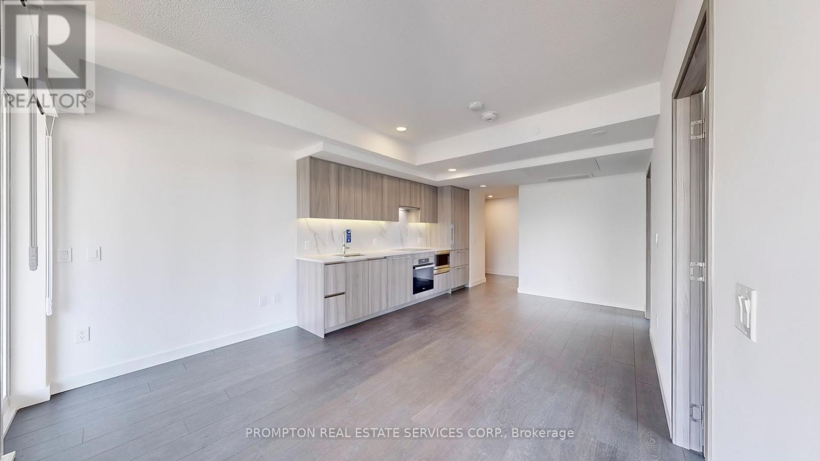 5803 - 3 Concord Cityplace Way, Toronto, Ontario  M5V 0X4 - Photo 15 - C12556994