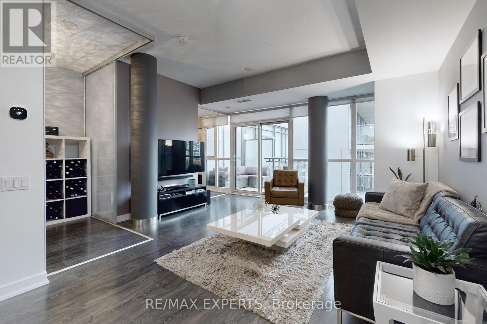 1013 - 775 King Street W, Toronto, Ontario  M5V 2K3 - Photo 11 - C12480994