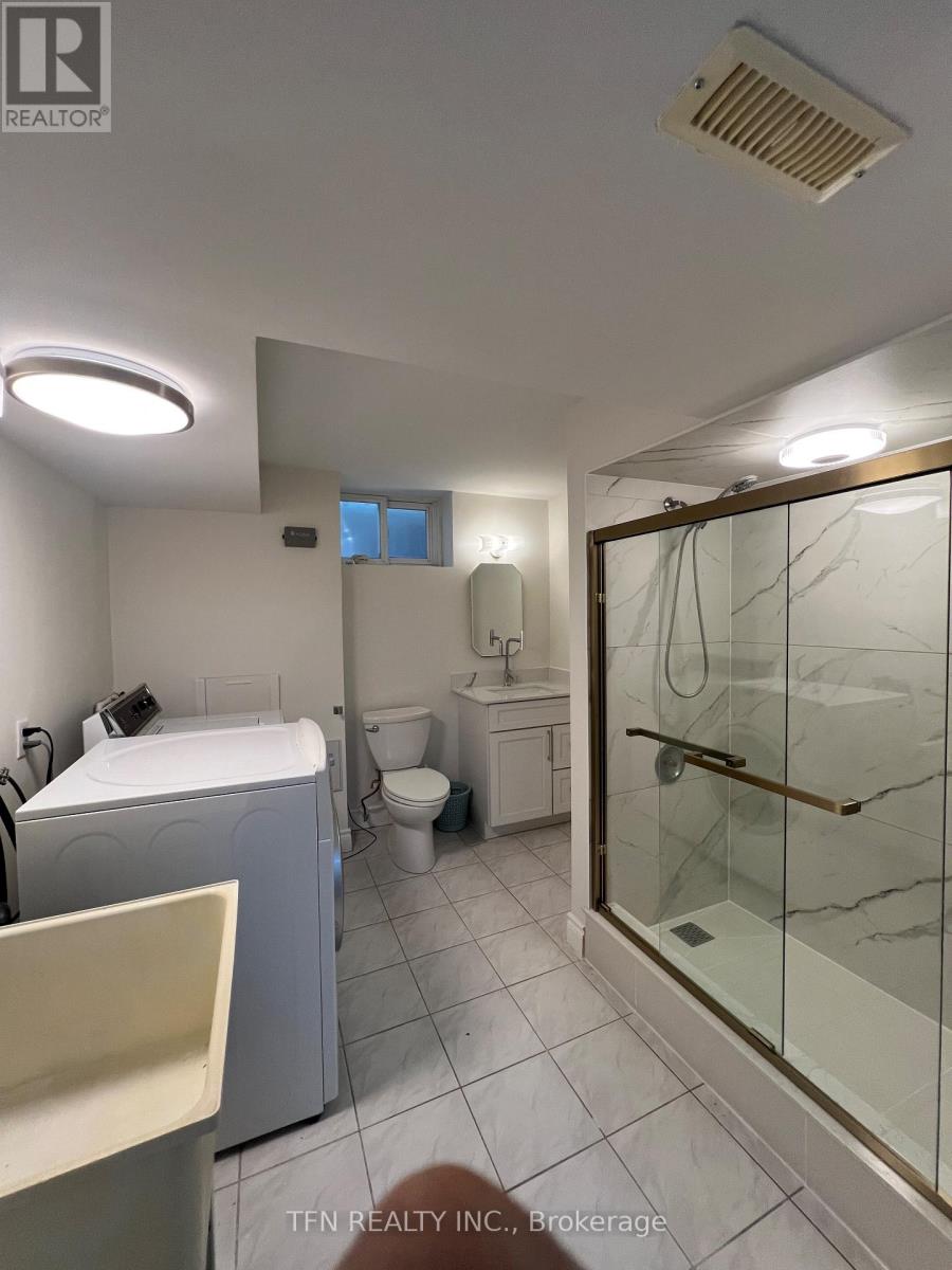 23 Beardmore Crescent, Toronto, Ontario  M2K 2P3 - Photo 11 - C12556608