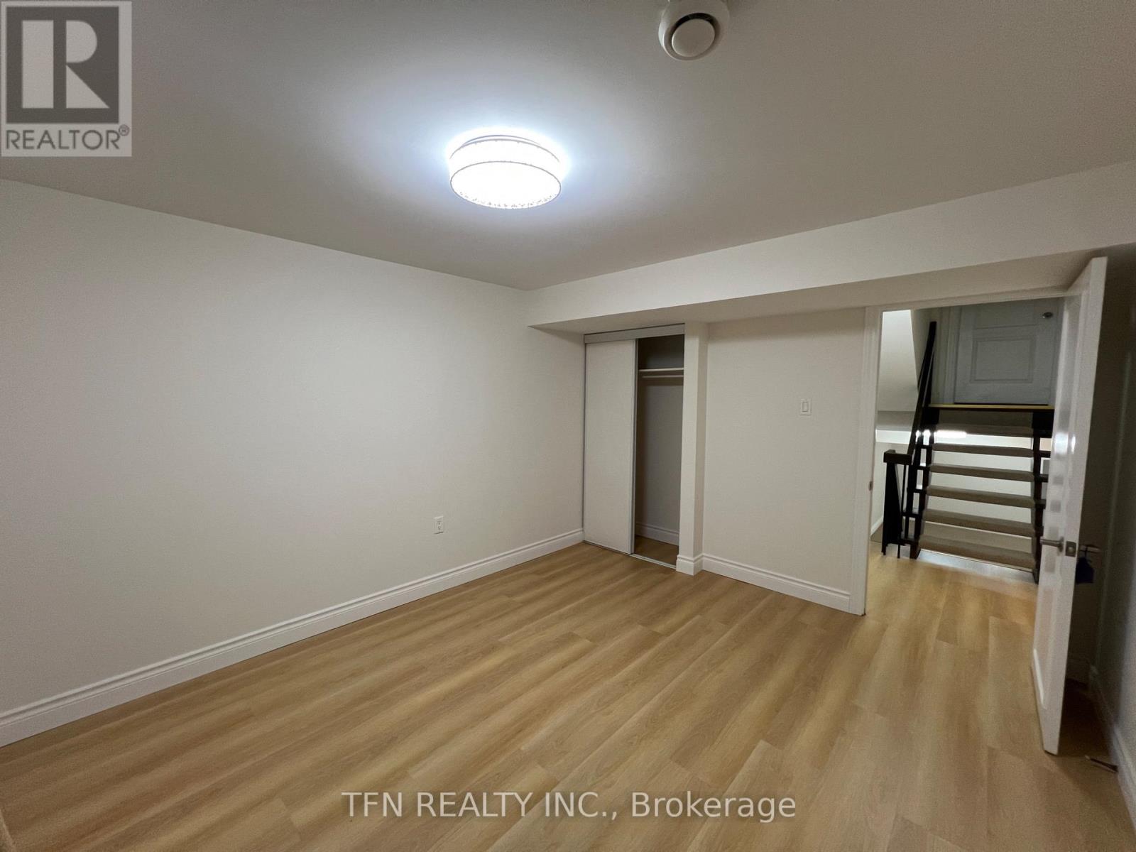 23 Beardmore Crescent, Toronto, Ontario  M2K 2P3 - Photo 7 - C12556608