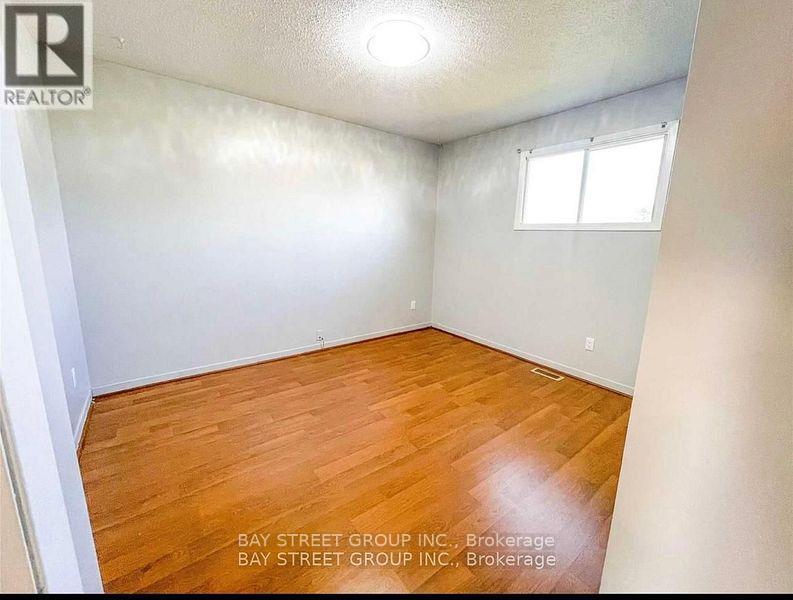 882 Southdown Drive, Oshawa, Ontario  L1H 7Z6 - Photo 15 - E12556992