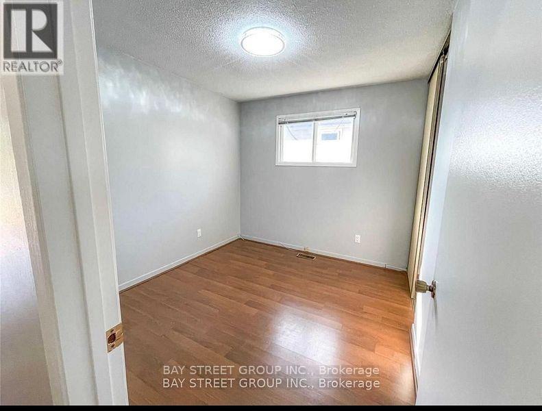 882 Southdown Drive, Oshawa, Ontario  L1H 7Z6 - Photo 16 - E12556992