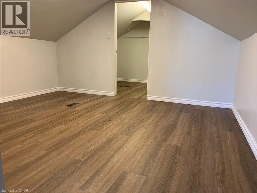 839 Stirling Avenue S, Kitchener, Ontario  N2L 2M6 - Photo 15 - 40738443