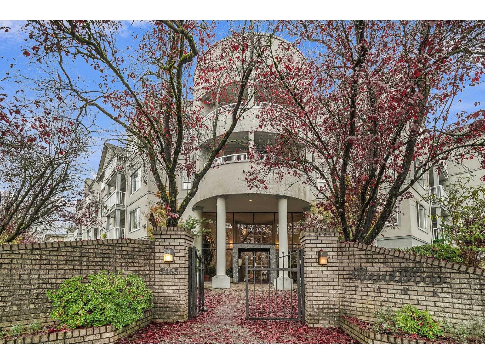 303 5465 201 STREET, Langley, British Columbia