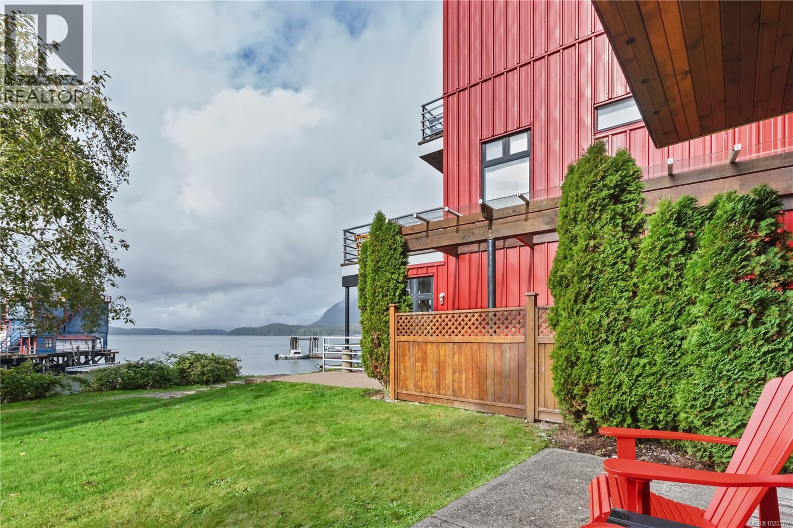 103 230 Main St, Tofino, British Columbia