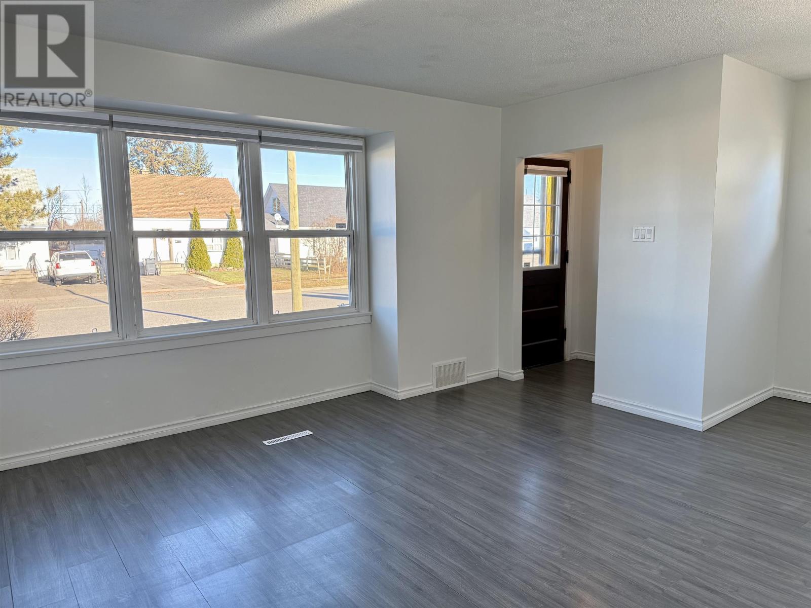 164 Christina St E, Thunder Bay, Ontario  P7E 4N5 - Photo 2 - TB253503