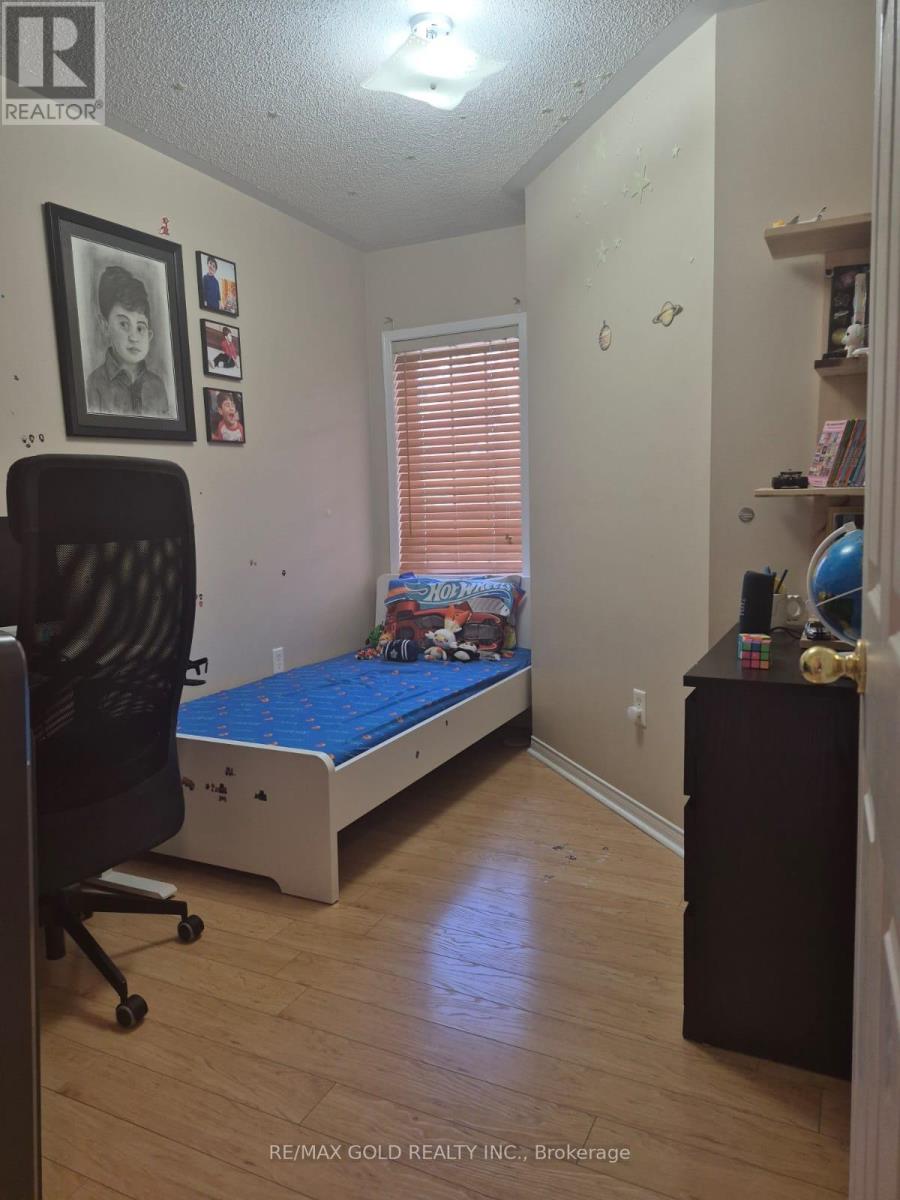 15 - 50 Strathaven Drive, Mississauga, Ontario  L5R 4E7 - Photo 10 - W12556972