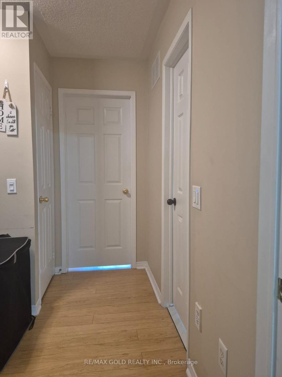 15 - 50 Strathaven Drive, Mississauga, Ontario  L5R 4E7 - Photo 6 - W12556972