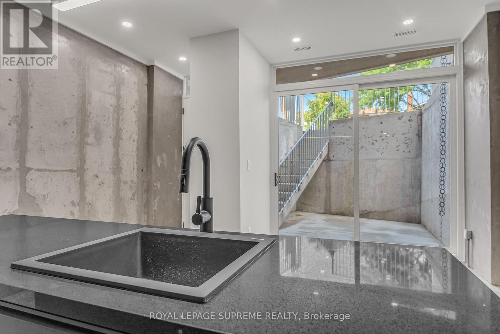 1 - 101 Bernice Crescent, Toronto, Ontario  M6N 1W7 - Photo 14 - W12557012