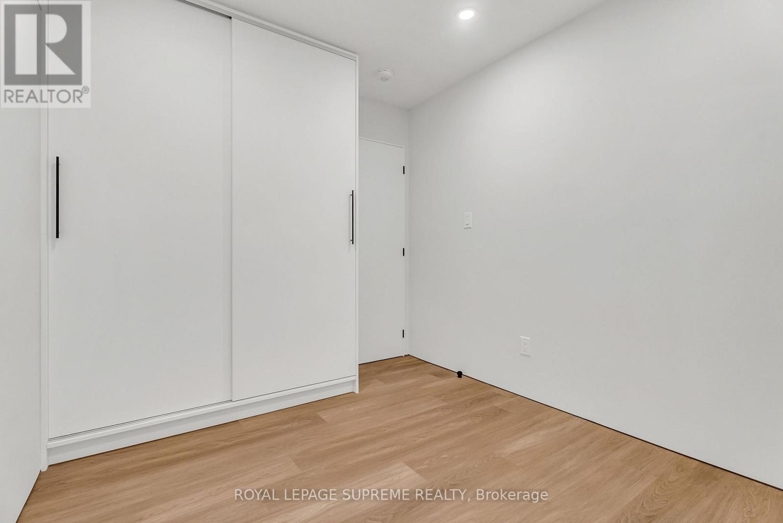 1 - 101 Bernice Crescent, Toronto, Ontario  M6N 1W7 - Photo 27 - W12557012