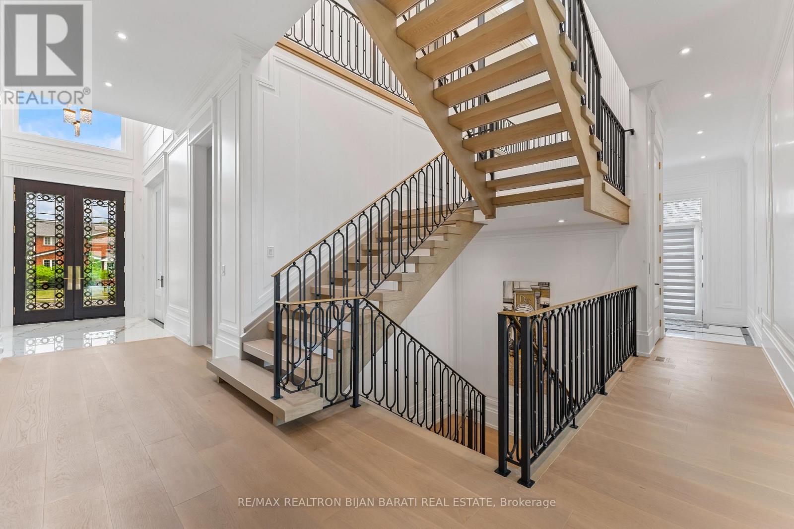 95 May Avenue, Richmond Hill, Ontario  L4C 3S7 - Photo 4 - N12233077