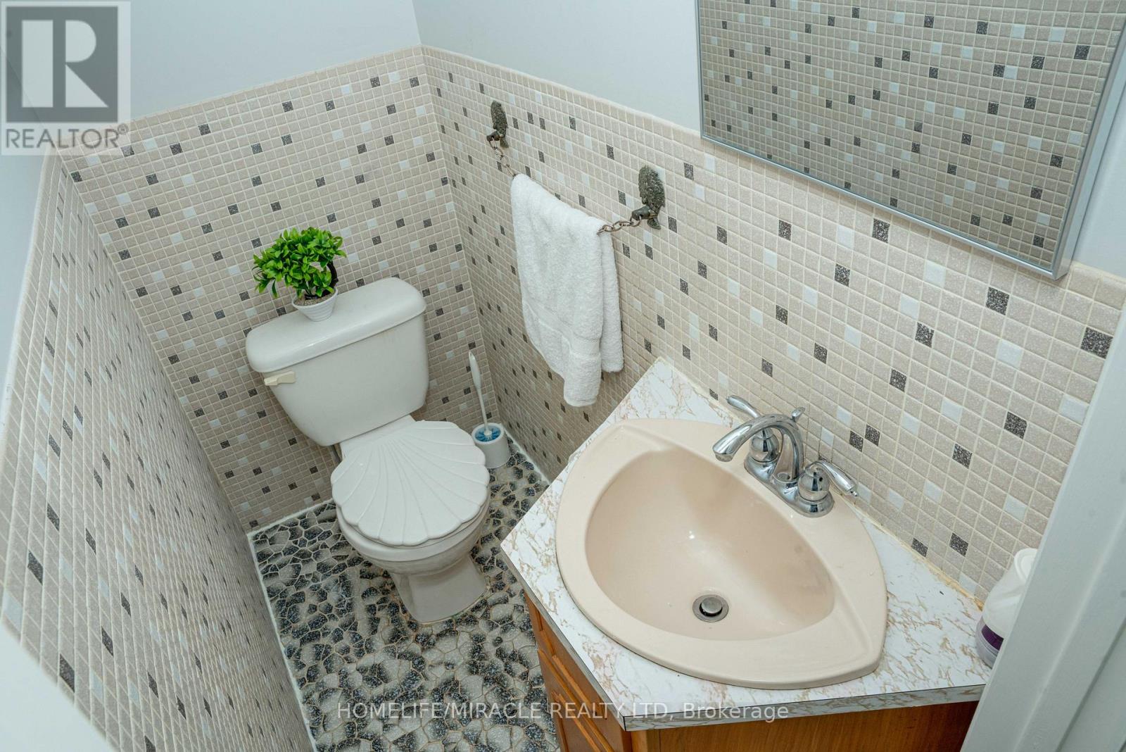 Upper - 506047 Highway 89, Mulmur, Ontario  L9V 0N6 - Photo 17 - X12556996