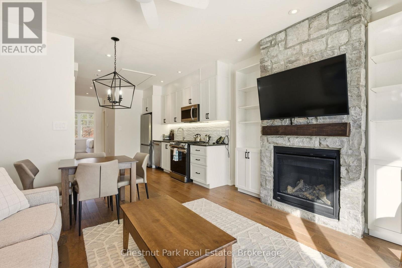 1869 Muskoka Rd 118 West Road, Muskoka Lakes, Ontario  P1L 1W8 - Photo 11 - X12557058