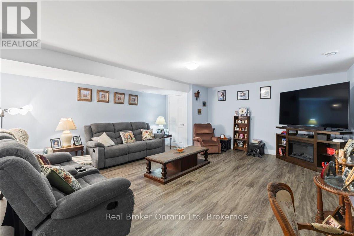 169 Main Street W, Southgate, Ontario  N0C 1B0 - Photo 19 - X12557070