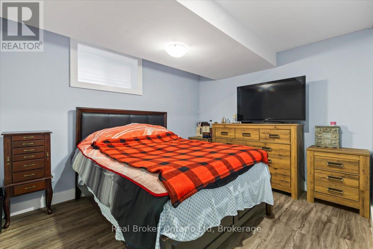 169 Main Street W, Southgate, Ontario  N0C 1B0 - Photo 21 - X12557070