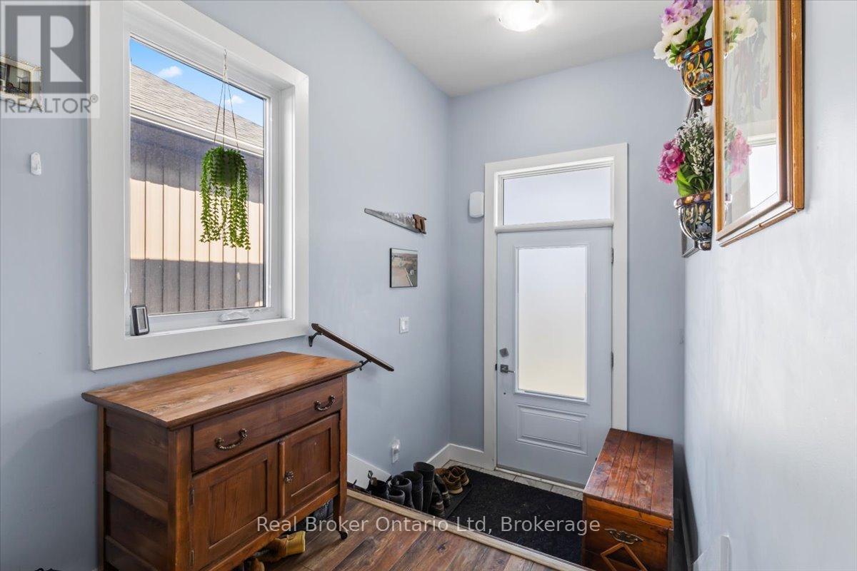 169 Main Street W, Southgate, Ontario  N0C 1B0 - Photo 5 - X12557070