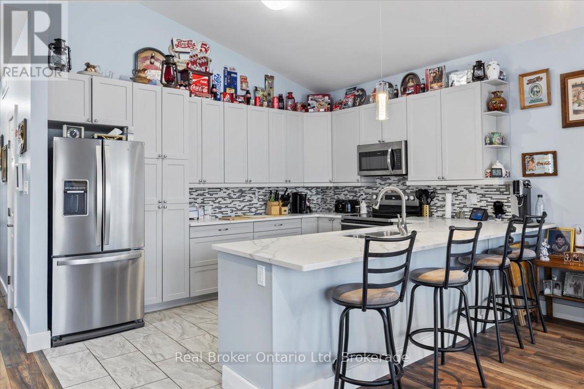 169 Main Street W, Southgate, Ontario  N0C 1B0 - Photo 6 - X12557070