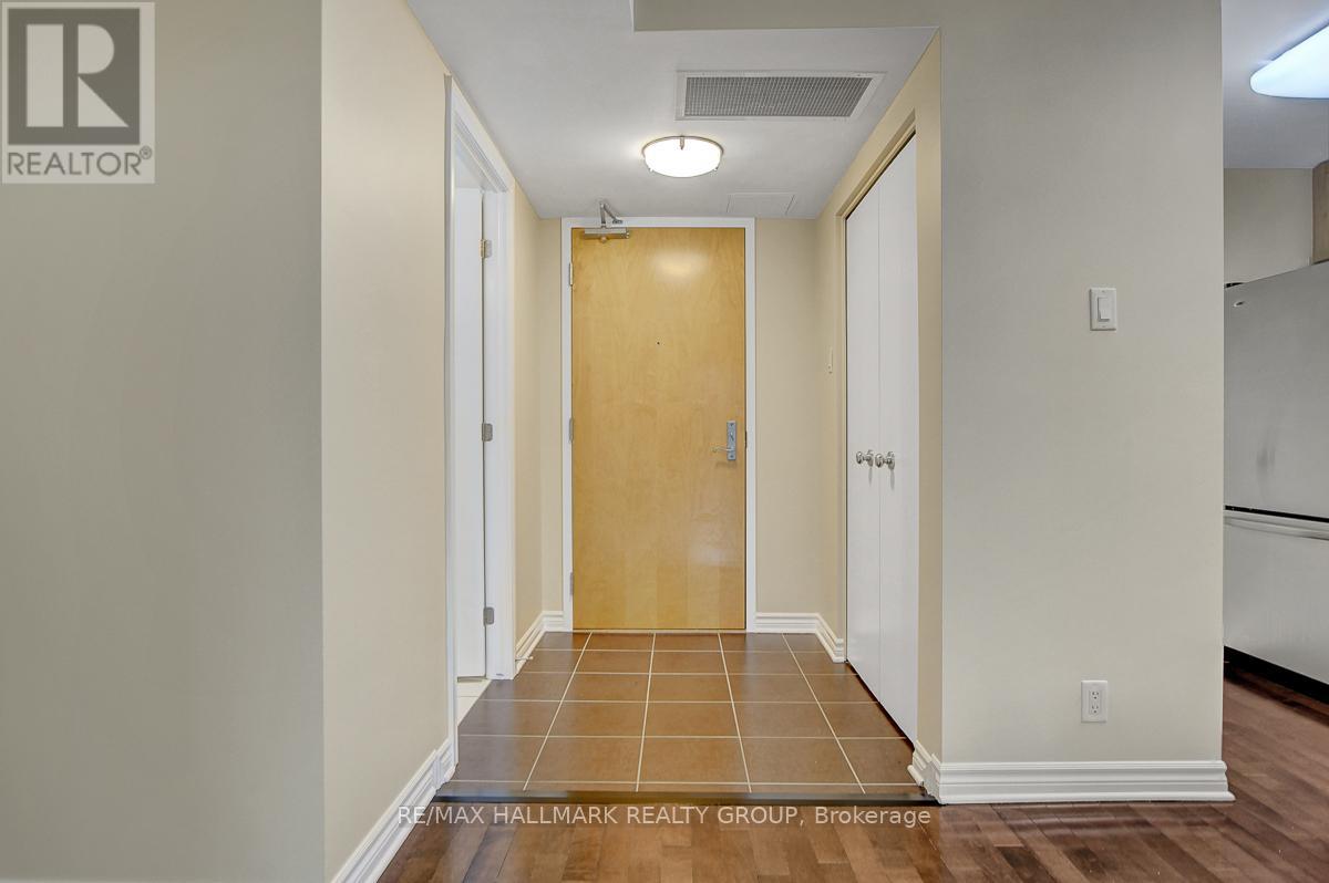 615 - 200 Lett Street, Ottawa, Ontario  K1R 0A7 - Photo 3 - X12499620