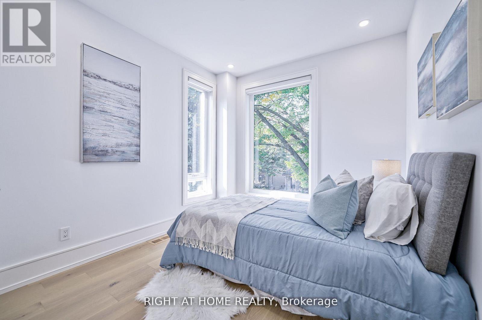 333 Woodmount Avenue, Toronto, Ontario  M4C 4A4 - Photo 19 - E12557060