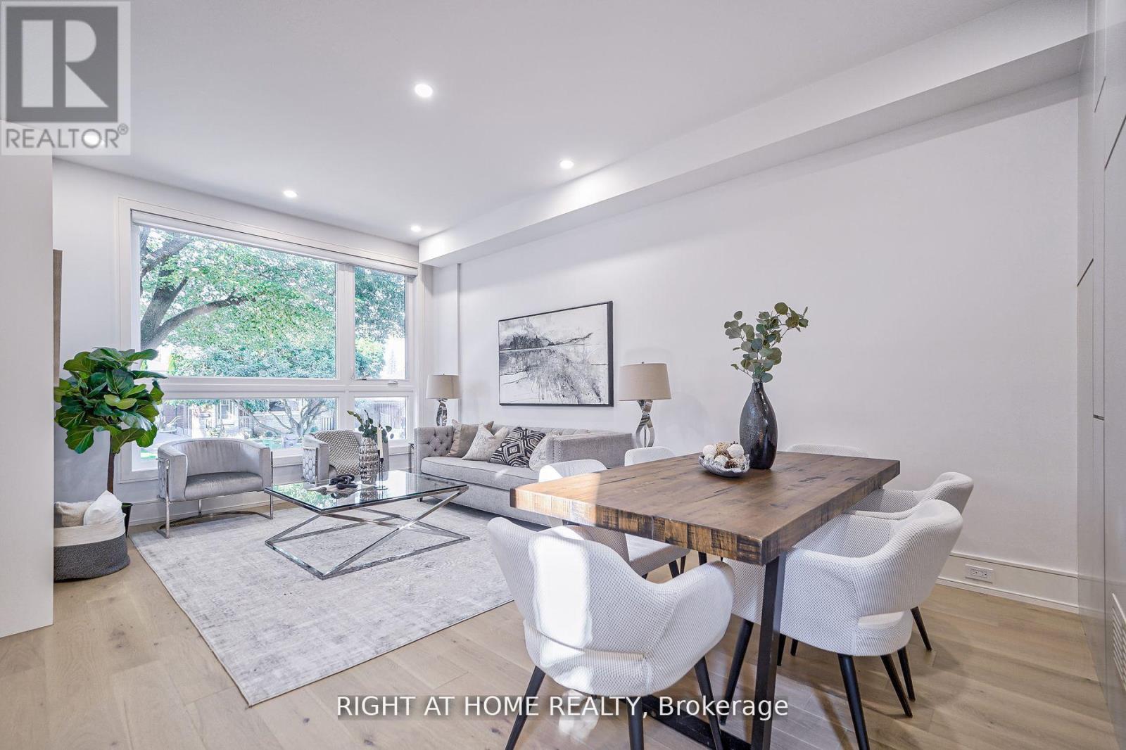 333 Woodmount Avenue, Toronto, Ontario  M4C 4A4 - Photo 5 - E12557060