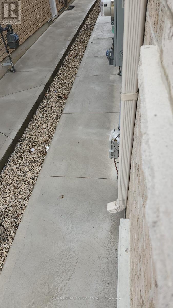 76 Boathouse Road, Brampton, Ontario  L7A 0C3 - Photo 14 - W12556914