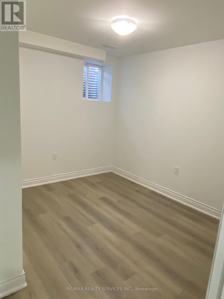 76 Boathouse Road, Brampton, Ontario  L7A 0C3 - Photo 8 - W12556914