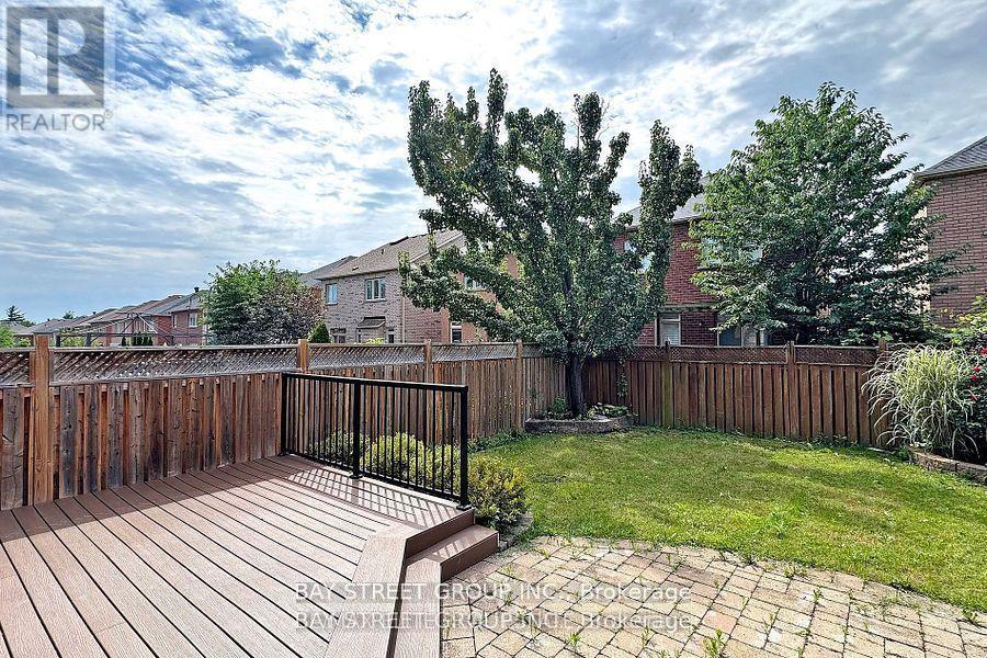 37 Whisperwood Road, Vaughan, Ontario  L4J 9G6 - Photo 12 - N12557026