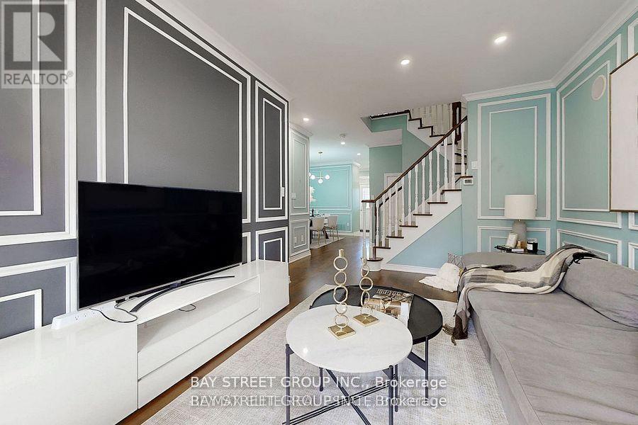 37 Whisperwood Road, Vaughan, Ontario  L4J 9G6 - Photo 3 - N12557026