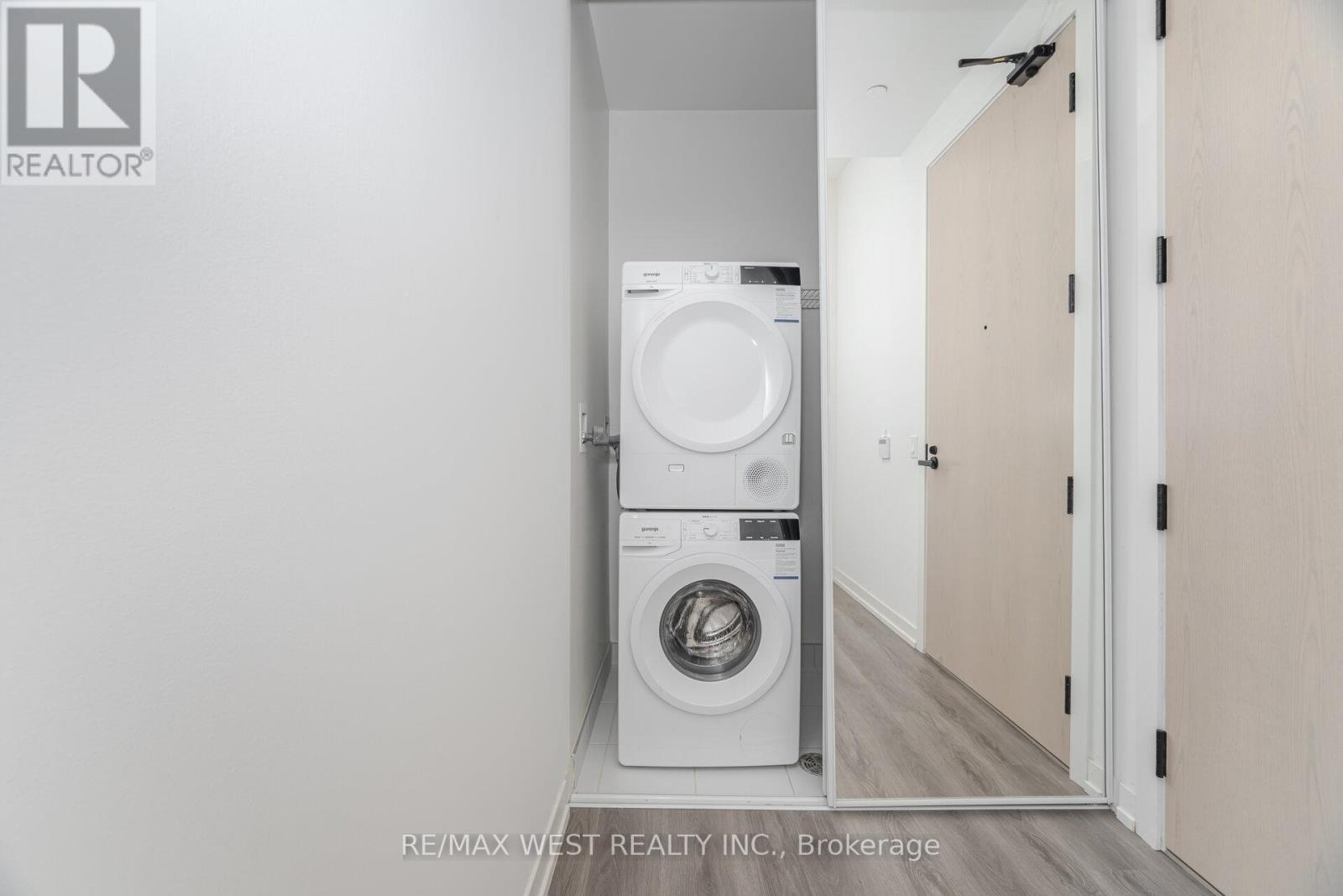 106 - 28 Interchange Way, Vaughan, Ontario  L4K 0P8 - Photo 19 - N12557102