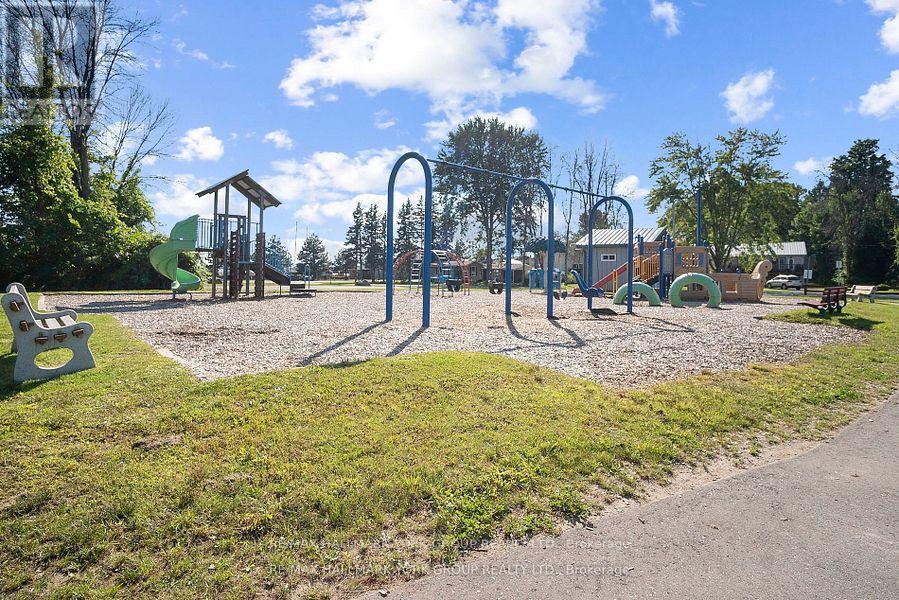 42 Lighthouse Crescent, Tay (Victoria Harbour), Ontario  L0K 2A0 - Photo 39 - S12557062