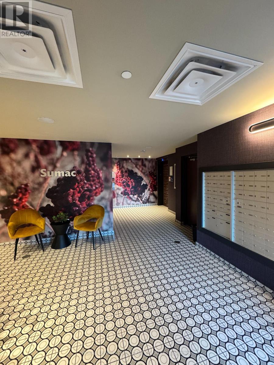 509 - 4 Spice Way, Barrie, Ontario  L9J 0M2 - Photo 22 - S12557100