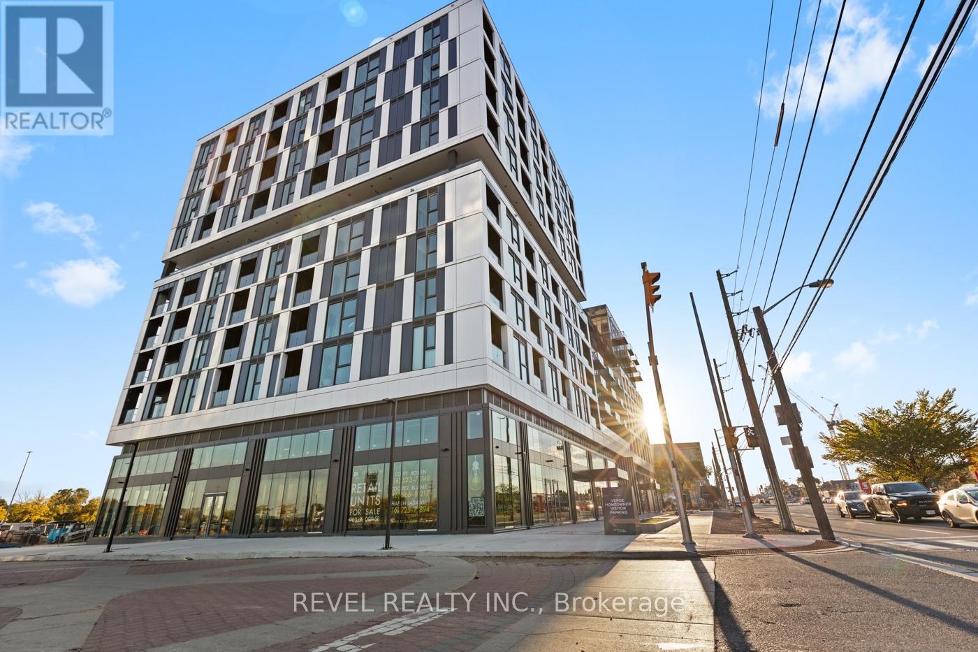 224 - 1037 THE QUEENSWAY, Toronto, Ontario