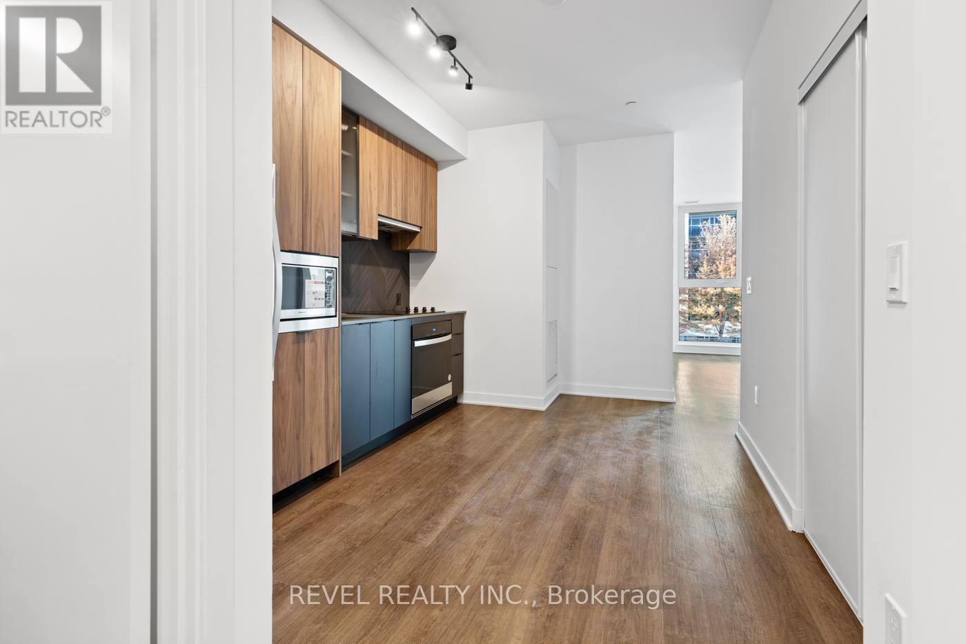 224 - 1037 The Queensway, Toronto, Ontario  M8Z 6C7 - Photo 3 - W12557028