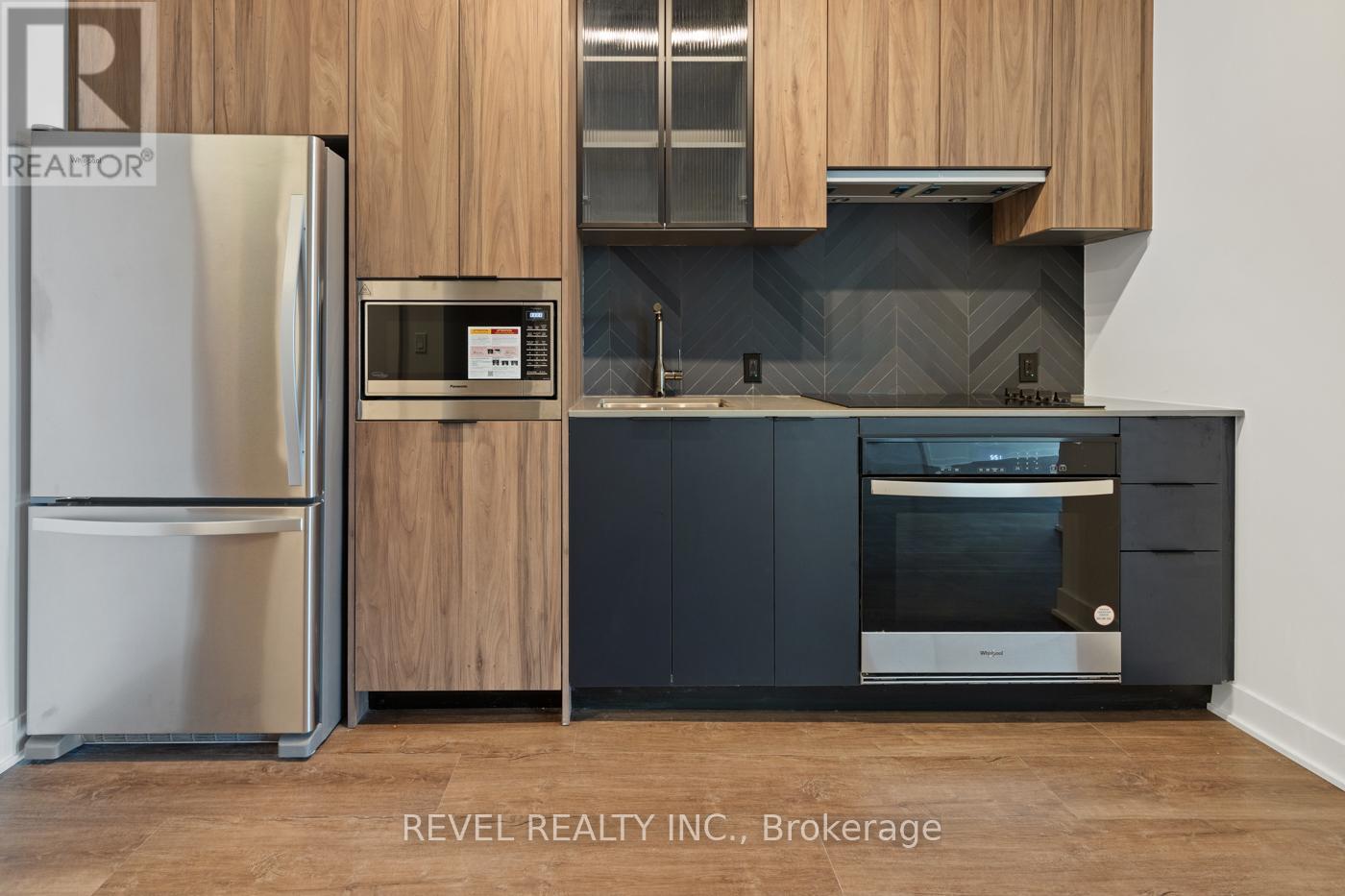 224 - 1037 The Queensway, Toronto, Ontario  M8Z 6C7 - Photo 4 - W12557028