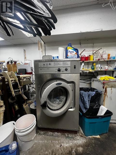 1500 Royal York Road, Toronto, Ontario  M9P 3B6 - Photo 4 - W12557042