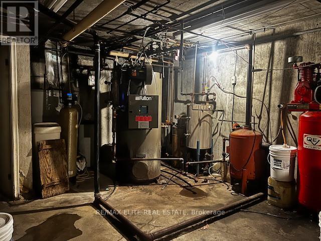 1500 Royal York Road, Toronto, Ontario  M9P 3B6 - Photo 7 - W12557042