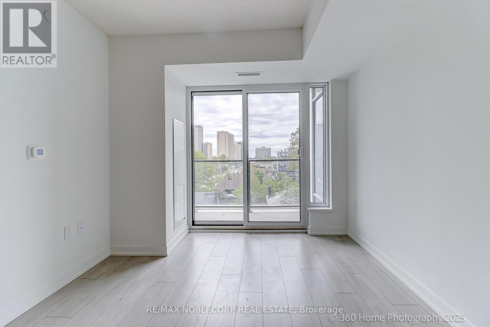 508 - 556 Marlee Avenue, Toronto, Ontario  M6B 0B1 - Photo 8 - W12557080