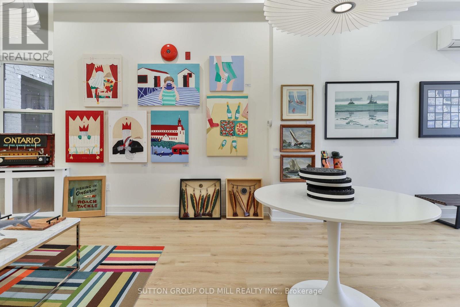 Main Floor - 3293 Dundas Street W, Toronto, Ontario  M6P 2A5 - Photo 10 - W12557092