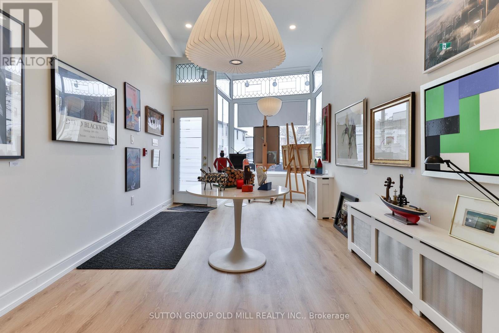 Main Floor - 3293 Dundas Street W, Toronto, Ontario  M6P 2A5 - Photo 11 - W12557092