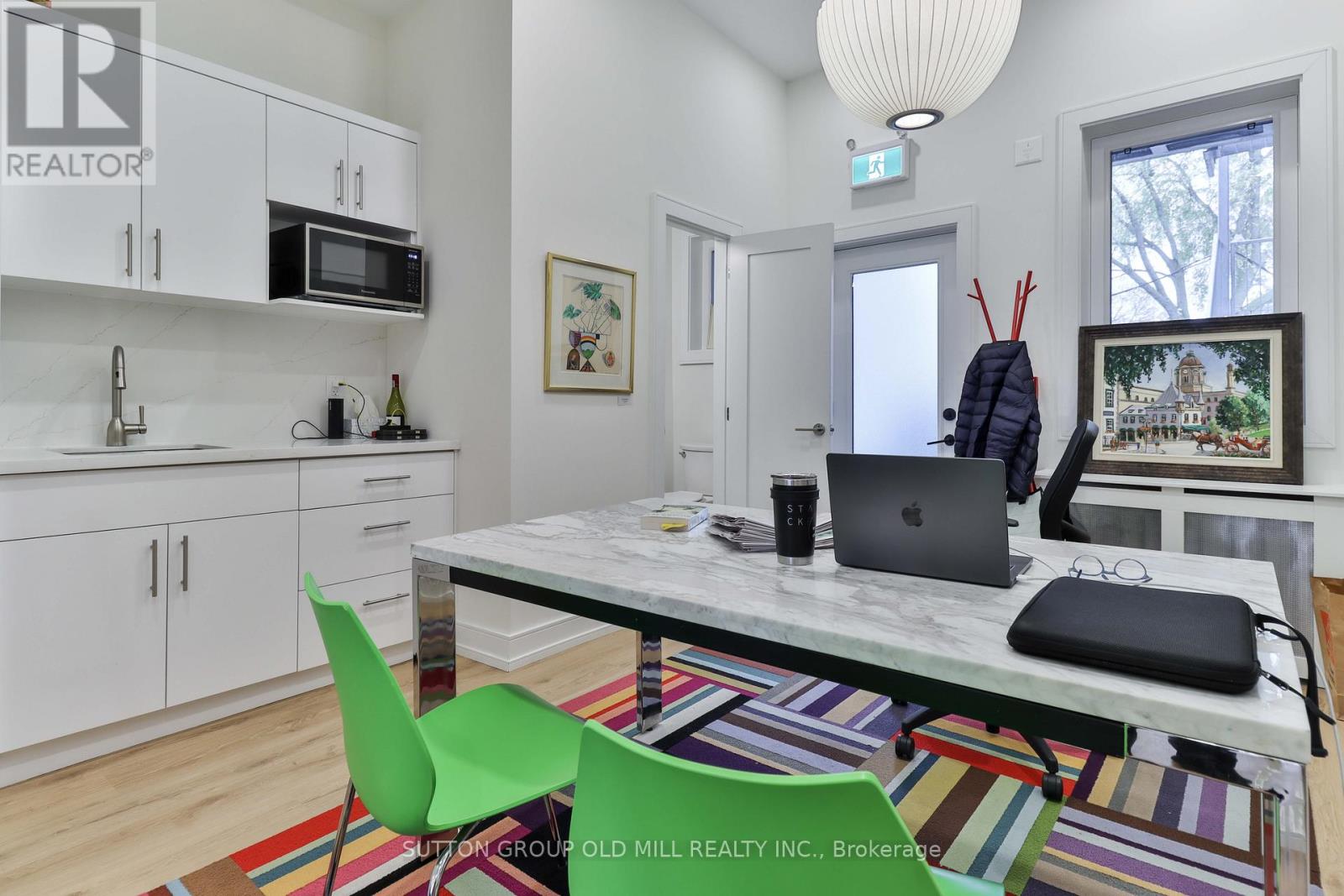 Main Floor - 3293 Dundas Street W, Toronto, Ontario  M6P 2A5 - Photo 21 - W12557092