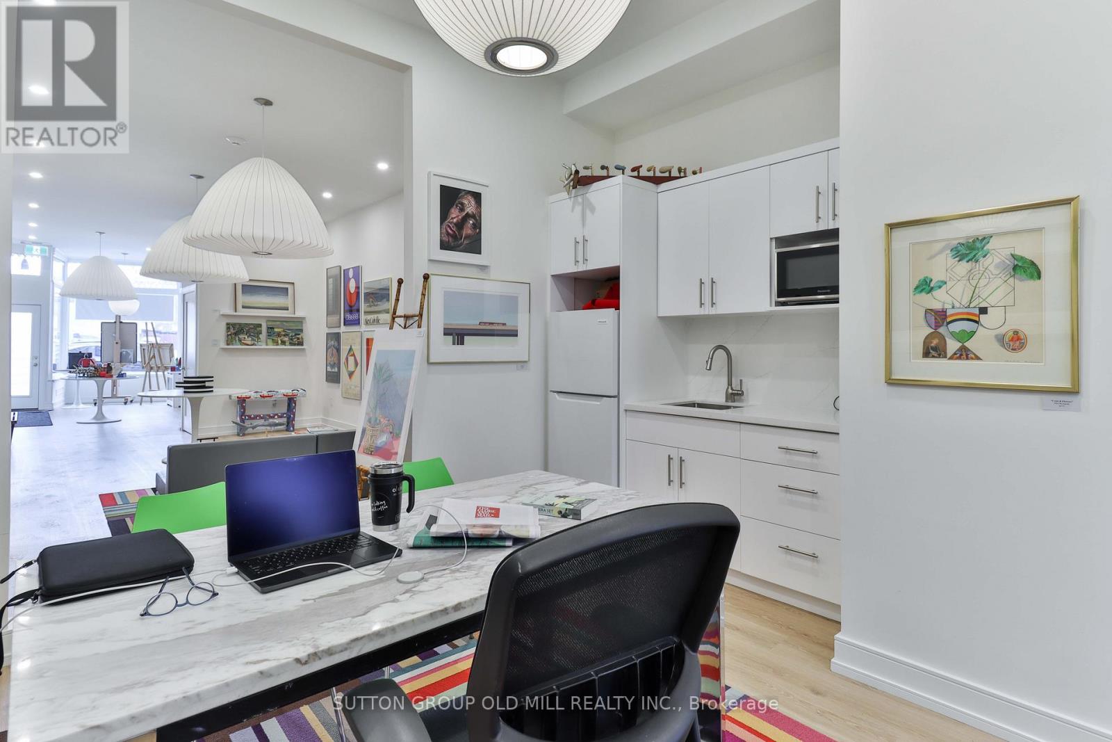 Main Floor - 3293 Dundas Street W, Toronto, Ontario  M6P 2A5 - Photo 22 - W12557092