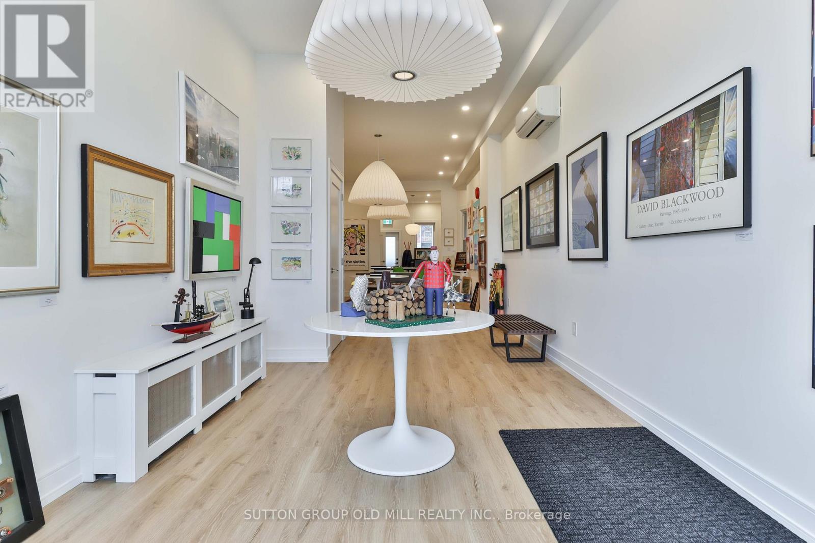 Main Floor - 3293 Dundas Street W, Toronto, Ontario  M6P 2A5 - Photo 7 - W12557092