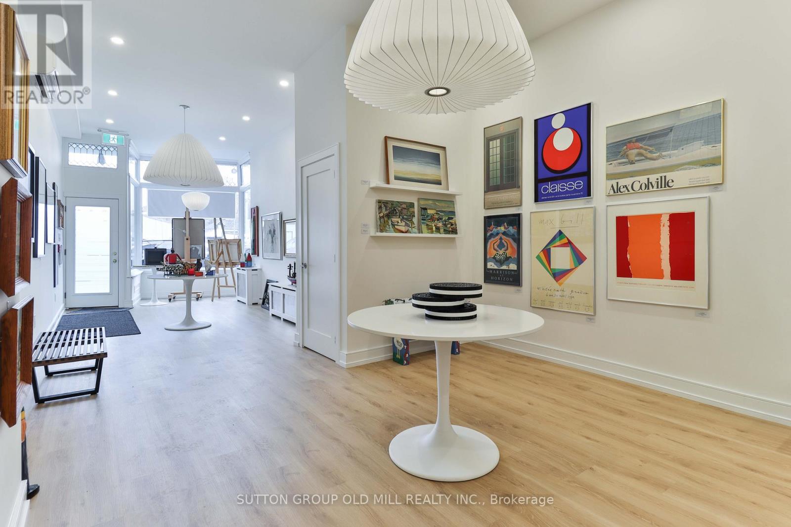 Main Floor - 3293 Dundas Street W, Toronto, Ontario  M6P 2A5 - Photo 8 - W12557092