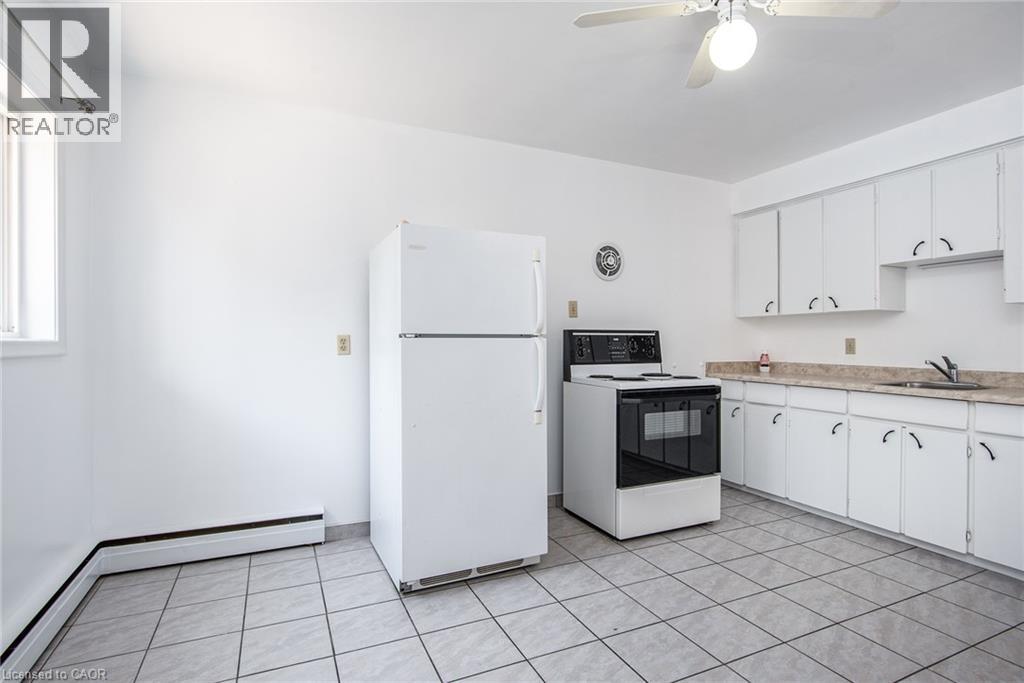 296 Ahrens Street W, Kitchener, Ontario N2H 4E4 - Photo 21 - 40772674