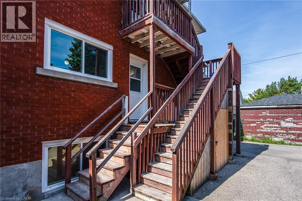 296 Ahrens Street W, Kitchener, Ontario N2H 4E4 - Photo 11 - 40772674