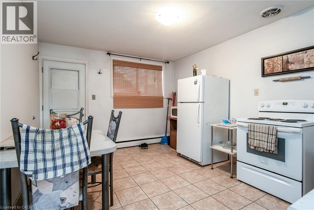 296 Ahrens Street W, Kitchener, Ontario N2H 4E4 - Photo 37 - 40772674