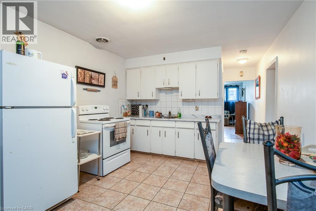 296 Ahrens Street W, Kitchener, Ontario N2H 4E4 - Photo 40 - 40772674