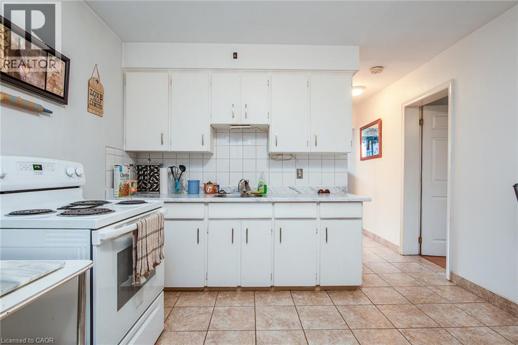 296 Ahrens Street W, Kitchener, Ontario N2H 4E4 - Photo 41 - 40772674