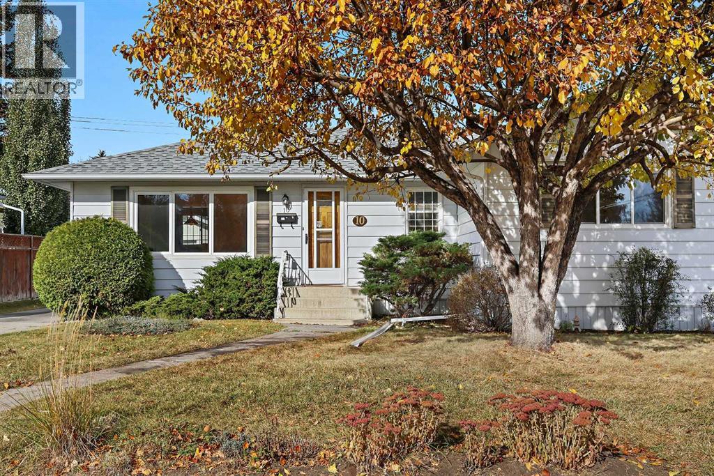 10 Glamorgan Drive Sw, Calgary, Alberta  T3E 4Z2 - Photo 1 - A2265073